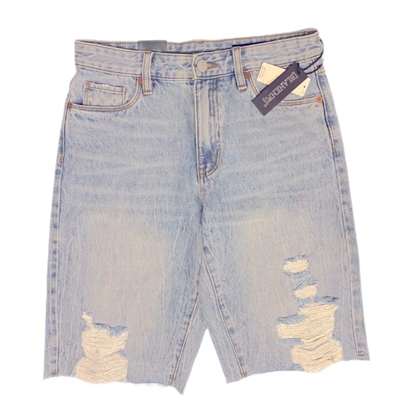 Blank NYC Pants - NWT Blank NYC The Leonard Distressed Bermuda Shorts Size 25